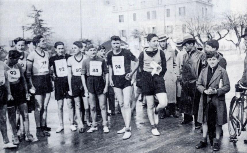 Rieti, Giro podistico delle tre strade, 1940, foto tratta da CONI-FIDAL Rieti, Atletica a Rieti, Rieti, Infograph, 1995.